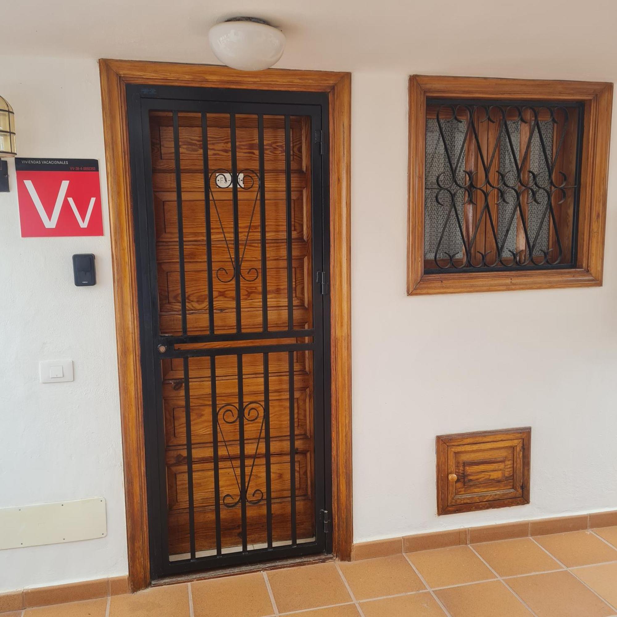 Parque Santiago II Two Bedrooms With Amazing Views 아로나 객실 사진